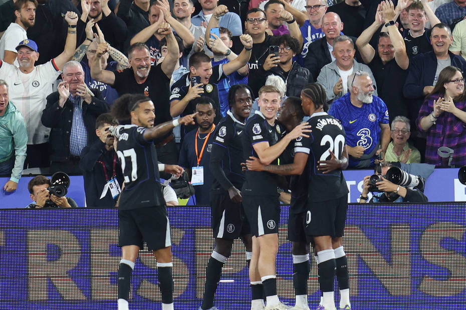 高清：英超切尔西5-1西汉姆 蓝军众将激情庆祝
        
    高清：英超切尔西5-1西汉姆 蓝军众将激情庆祝